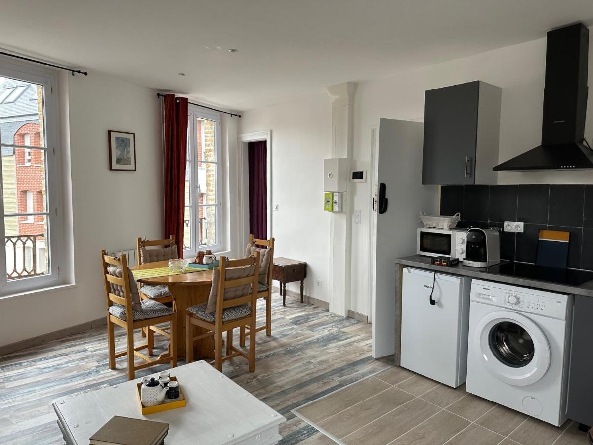 Des Beaux Appartements Deluxe Dieppe Eksteriør billede