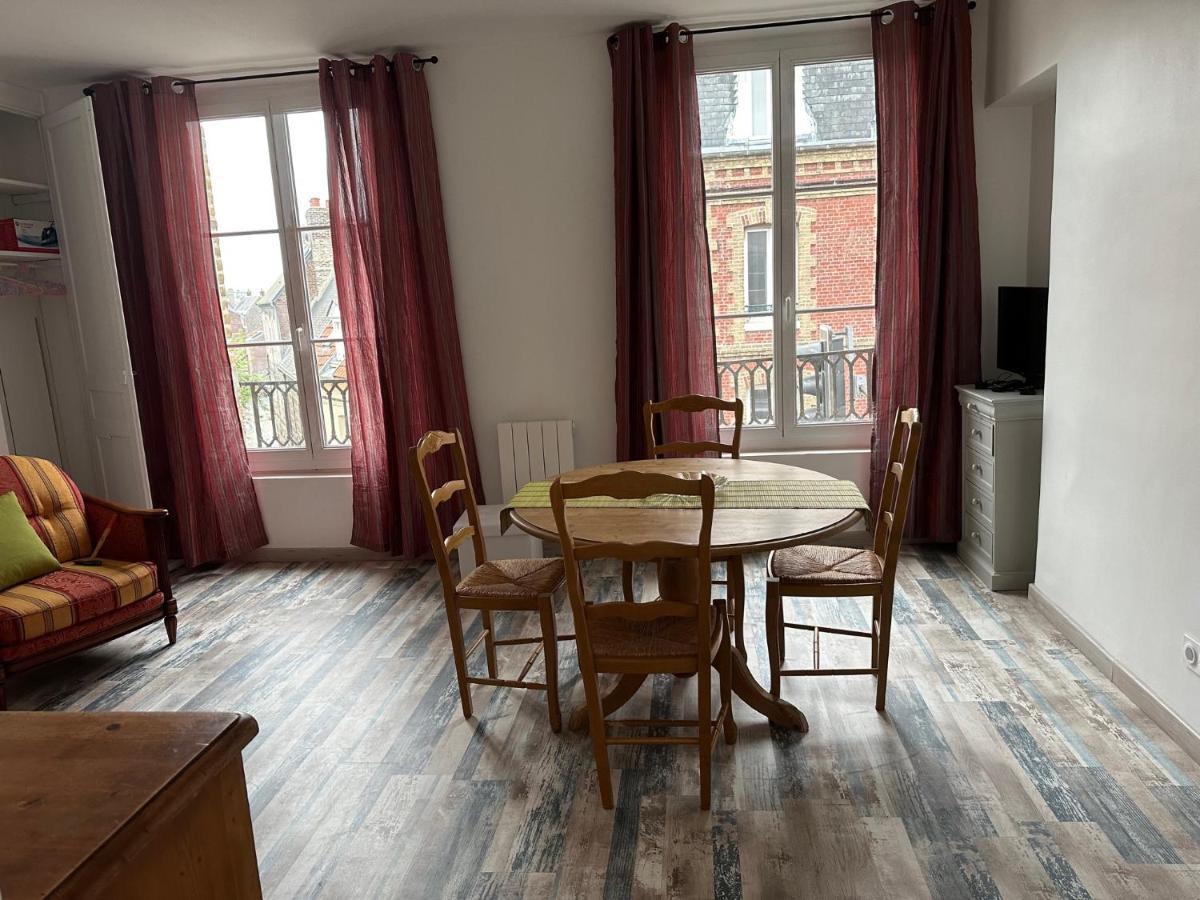 Des Beaux Appartements Deluxe Dieppe Eksteriør billede